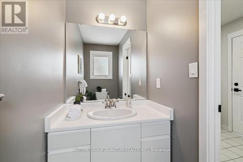 32 Capri Street, Thorold, ON - Indoor