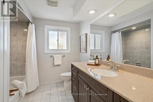 32 Capri Street, Thorold, ON - Indoor Photo Showing Bathroom