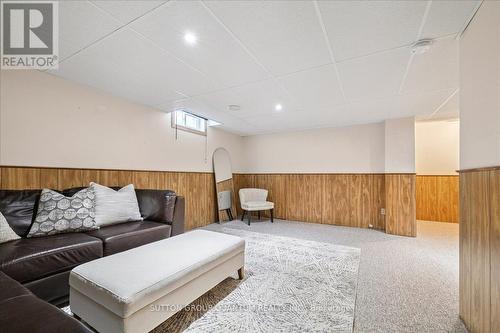 32 Capri Street, Thorold, ON - Indoor