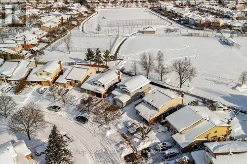 32 Capri Street, Thorold, ON - Outdoor With View