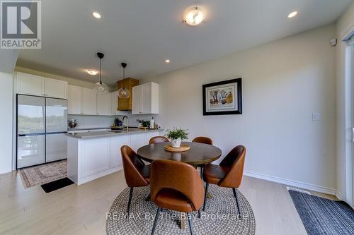 33 Nicort Road, Wasaga Beach, ON - Indoor Photo Showing Dining Room