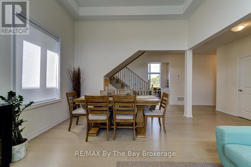 33 Nicort Road, Wasaga Beach, ON - Indoor Photo Showing Dining Room