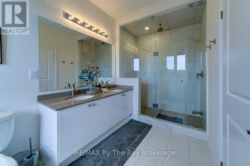 33 Nicort Road, Wasaga Beach, ON - Indoor Photo Showing Bathroom