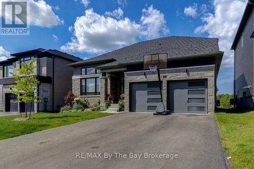 33 Nicort Road, Wasaga Beach, ON - Outdoor With Facade