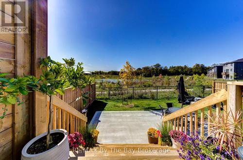 33 Nicort Road, Wasaga Beach, ON - Outdoor