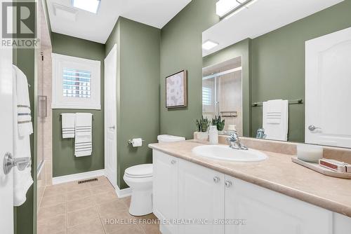 73 Kenilworth Crescent, Whitby, ON - Indoor Photo Showing Bathroom