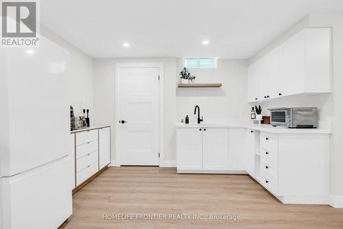 73 Kenilworth Crescent, Whitby, ON - Indoor