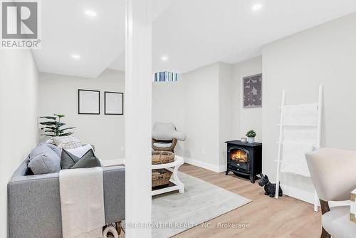 73 Kenilworth Crescent, Whitby, ON - Indoor With Fireplace