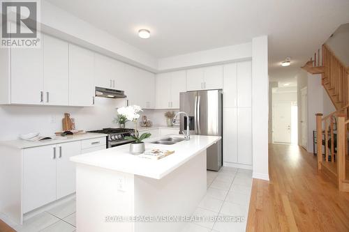 21 Sorbara Way, Whitby, ON - Indoor Photo Showing Kitchen With Stainless Steel Kitchen With Double Sink With Upgraded Kitchen