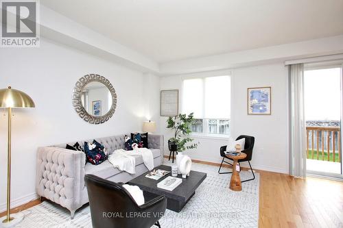 21 Sorbara Way, Whitby, ON - Indoor Photo Showing Living Room