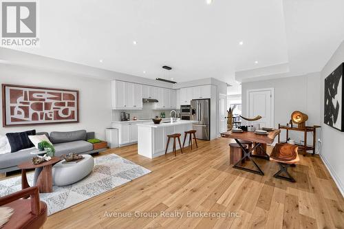 919 Isaac Phillips Way, Newmarket, ON - Indoor