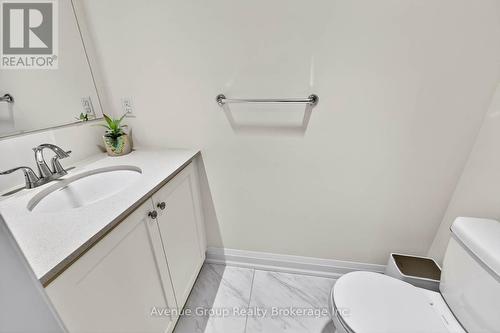 919 Isaac Phillips Way, Newmarket, ON - Indoor Photo Showing Bathroom