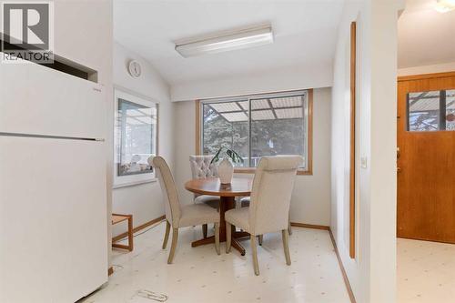 1738 Suffolk Street Sw, Calgary, AB - Indoor Photo Showing Dining Room