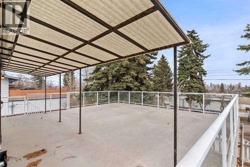 1738 Suffolk Street Sw, Calgary, AB - Outdoor With Exterior