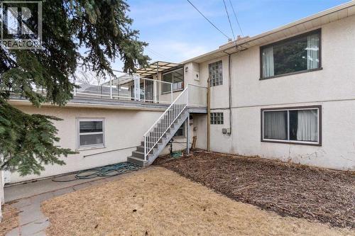 1738 Suffolk Street Sw, Calgary, AB - Outdoor