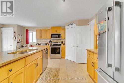 187 Milne Place, Guelph/Eramosa, ON - Indoor Photo Showing Kitchen With Double Sink