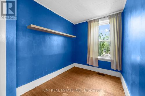 120 Second Avenue E, Shelburne, ON - Indoor Photo Showing Other Room