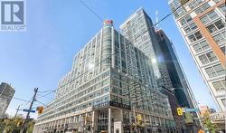 521 - 36 BLUE JAYS WAY  Toronto, ON M5V 0L7