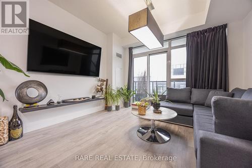 1209 - 251 Manitoba Street, Toronto, ON - Indoor Photo Showing Living Room