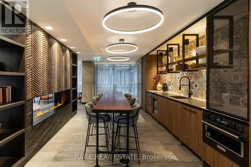 1209 - 251 Manitoba Street, Toronto, ON - Indoor Photo Showing Dining Room