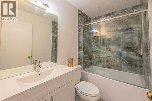 38 Martindale Drive Ne, Calgary, AB - Indoor Photo Showing Bathroom