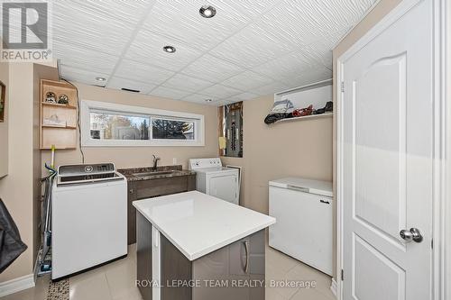 1115 Des Cerisiers Street, Clarence-Rockland, ON - Indoor Photo Showing Laundry Room