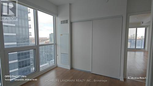 2209 - 117 Mcmahon Drive, Toronto, ON - Indoor Photo Showing Other Room