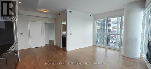 2209 - 117 Mcmahon Drive, Toronto, ON - Indoor