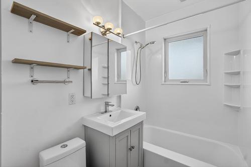 Salle de bains - 6816  - 6820 Rue De Lanaudière, Montréal (Rosemont/La Petite-Patrie), QC - Indoor Photo Showing Bathroom