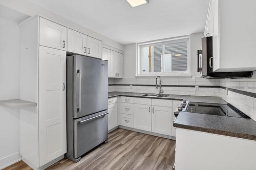 Cuisine - 6816  - 6820 Rue De Lanaudière, Montréal (Rosemont/La Petite-Patrie), QC - Indoor Photo Showing Kitchen With Double Sink