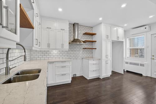Cuisine - 6816  - 6820 Rue De Lanaudière, Montréal (Rosemont/La Petite-Patrie), QC - Indoor Photo Showing Kitchen With Double Sink With Upgraded Kitchen