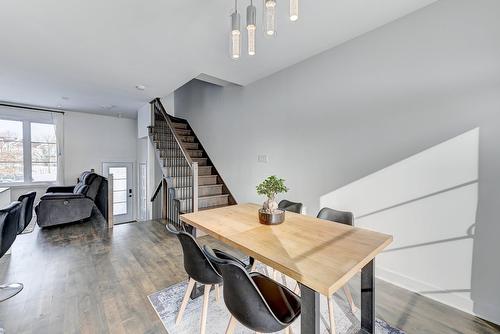 Salle à manger - 3995 Rue Outremont, Brossard, QC 