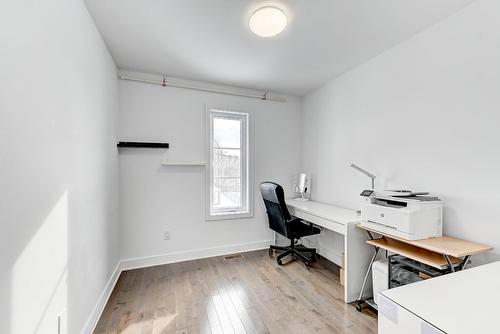 Bureau - 3995 Rue Outremont, Brossard, QC 