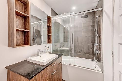 Salle de bains - 3995 Rue Outremont, Brossard, QC 