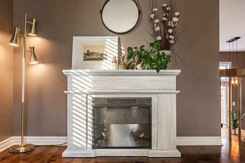 Salon - 8004 Rue Lemelin, Brossard, QC 