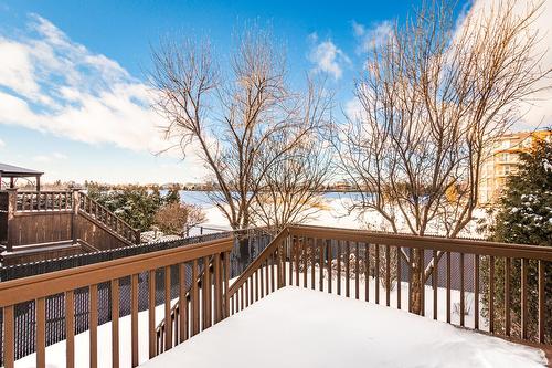 Terrasse - 8004 Rue Lemelin, Brossard, QC 