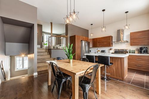 Salle à manger - 8004 Rue Lemelin, Brossard, QC 