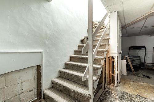Escalier - 4838 Rue Lake, Dollard-Des-Ormeaux, QC 