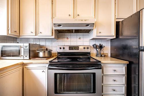 Cuisine - 4838 Rue Lake, Dollard-Des-Ormeaux, QC 