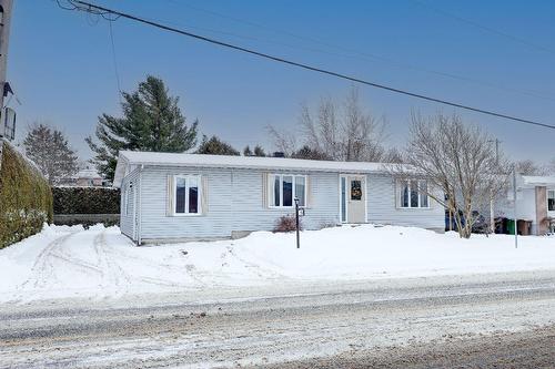 198 Rue Courville  Saint-Jean-Sur-Richelieu, QC J2W 2Y9