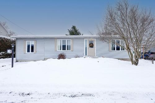 Façade - 198 Rue Courville, Saint-Jean-Sur-Richelieu, QC - Outdoor