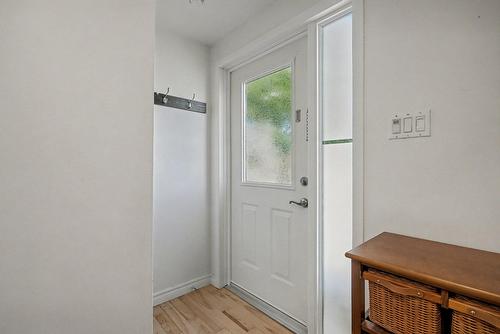 Hall d'entrée/Vestibule - 198 Rue Courville, Saint-Jean-Sur-Richelieu, QC - Indoor Photo Showing Other Room