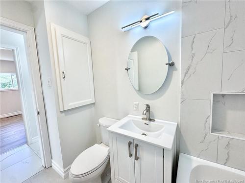 68 Coronation Dr, Moncton, NB 