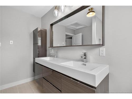 60-62 Avalon St, Dieppe, NB 