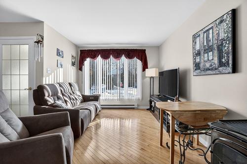 Salon - 618 Carré Lemer-St-Germain, Saint-Jérôme, QC - Indoor Photo Showing Living Room