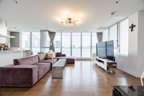 2405-1211 Rue Drummond  Montréal (Ville-Marie), QC H3G 0B6