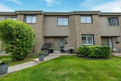 32-555 Montrose Drive  Beaconsfield, QC H9W 6B4