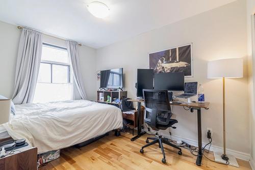 Bedroom - 3556 Rue St-Dominique, Montréal (Le Plateau-Mont-Royal), QC - Indoor Photo Showing Bedroom