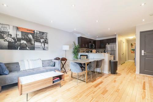 Living room - 3556 Rue St-Dominique, Montréal (Le Plateau-Mont-Royal), QC - Indoor