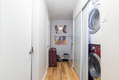 Hall - 3556 Rue St-Dominique, Montréal (Le Plateau-Mont-Royal), QC - Indoor Photo Showing Laundry Room